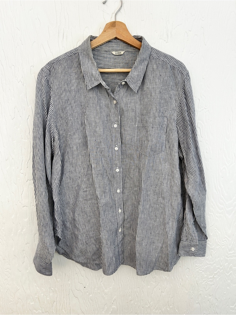 LL BEAN 100% Linen Striped Button Down Shirt Large Blue White Coastal Relaxed